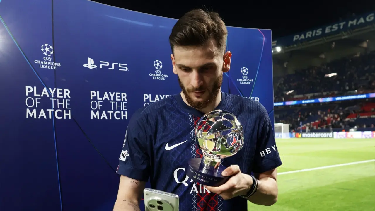 Khvicha Kvaratskhelia Jadi Pemain Terbaik Liga Champions Saat PSG Kalahkan Liverpool di Leg Pertama Perempat Final