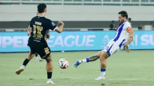 Klasemen BRI Super League Terbaru: Persib Bandung Terancam Tergusur dari Puncak Klasemen Usai Imbang Lawan Dewa United FC