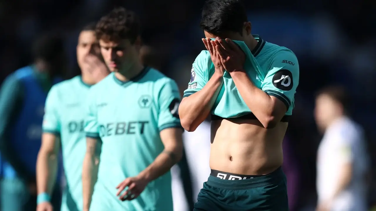 Klasemen Liga Inggris Crystal Palace Vs West Ham United Berakhir Imbang 0 0 Wolverhampton Terdegradasi