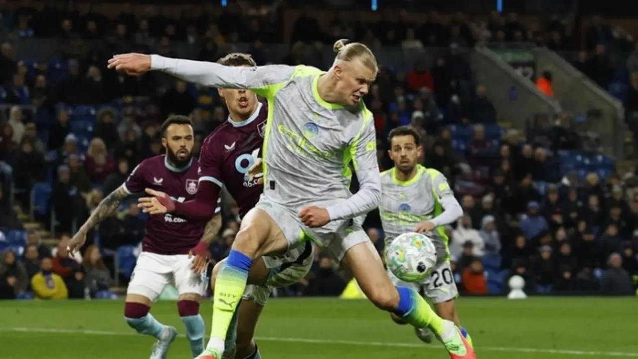 Klasemen Liga Inggris Terbaru Manchester City Gusur Arsenal Dari Puncak Bournemouth Dan Leeds United Bermain Imbang