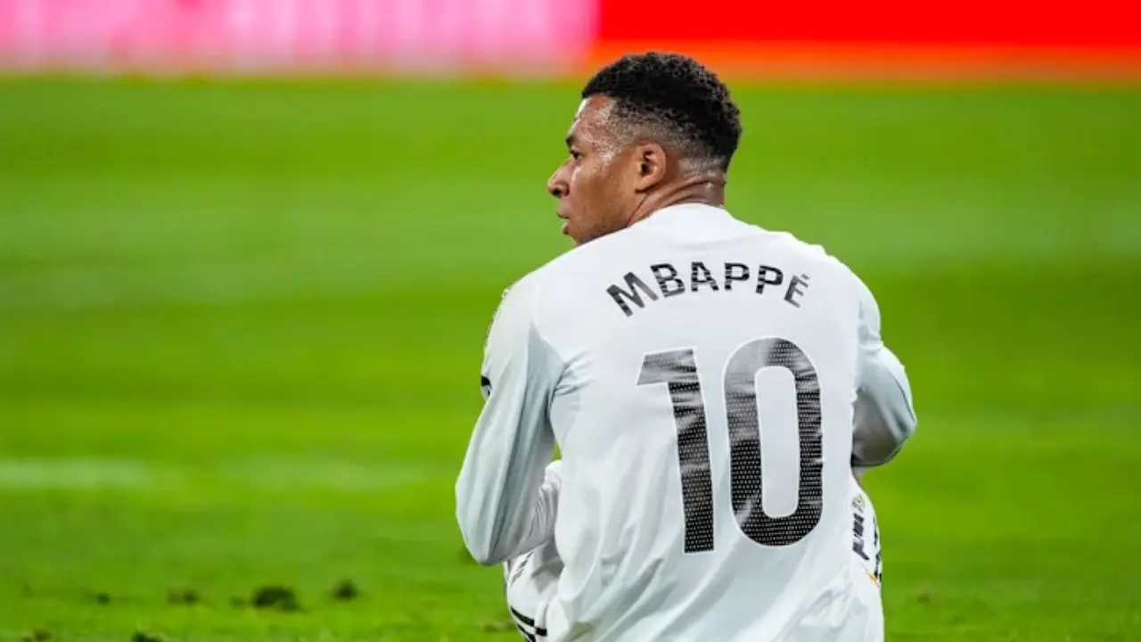 Kylian Mbappe Alami Cedera Otot Semitendinosus Terancam Absen Hingga Akhir Musim