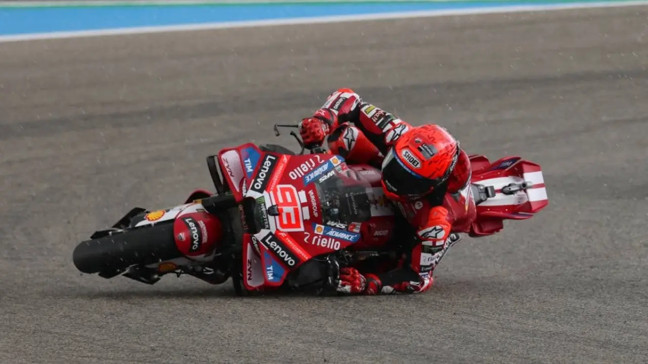 Marc Marquez Kecelakaan Saat Sprint Motogp Spanyol Di Sirkuit Jerez Sabtu 25 4 Foto Pierre Philippe Marcou Afp