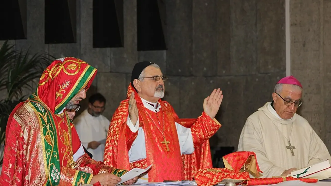 Merah Menjadi Warna Liturgi Jumat Agung 2026: Melambangkan Darah dan Api Pengorbanan