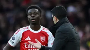 Mikel Arteta Konfirmasi Bukayo Saka Absen Saat Arsenal Hadapi Manchester City di Laga Krusial