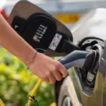 Mobil Listrik Kena Pajak Mulai 2026, Ini Rincian Aturan Barunya