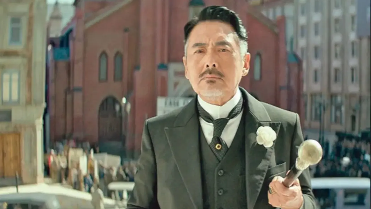 Punya Kekayaan Lebih Dari Rp 2 Triliun Tak Ubah Chow Yun Fat Tetap Setia Naik Bus