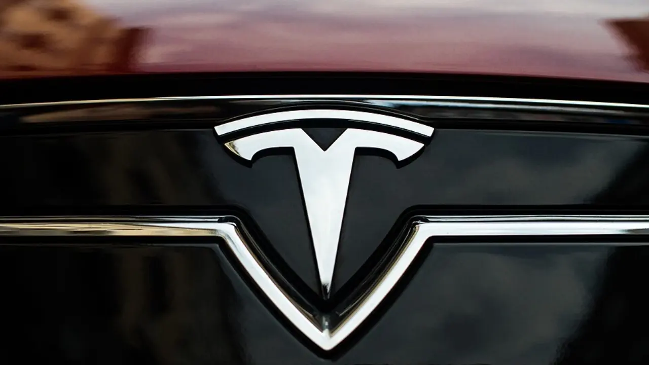 Tesla Siapkan SUV Listrik Kompak Baru untuk Pasar Global, Harga Lebih Terjangkau dari Model 3