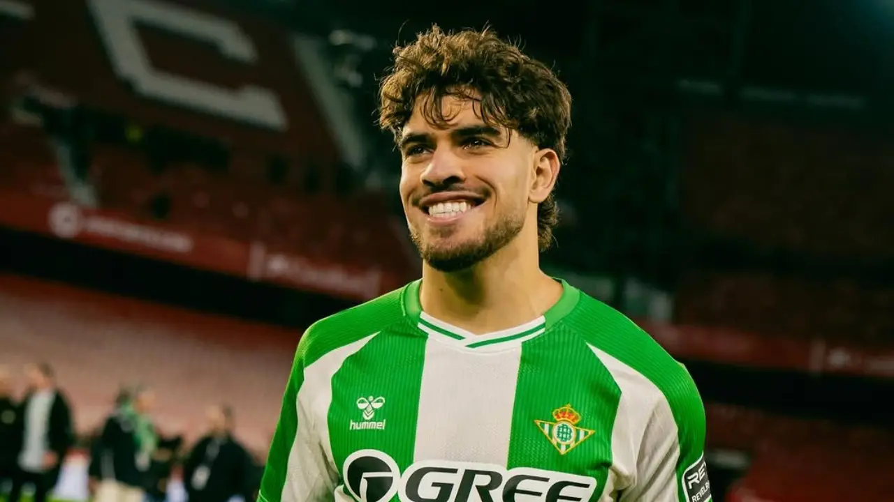 Barcelona Mempertimbangkan Ez Abde sebagai Opsi Pelapis Raphinha