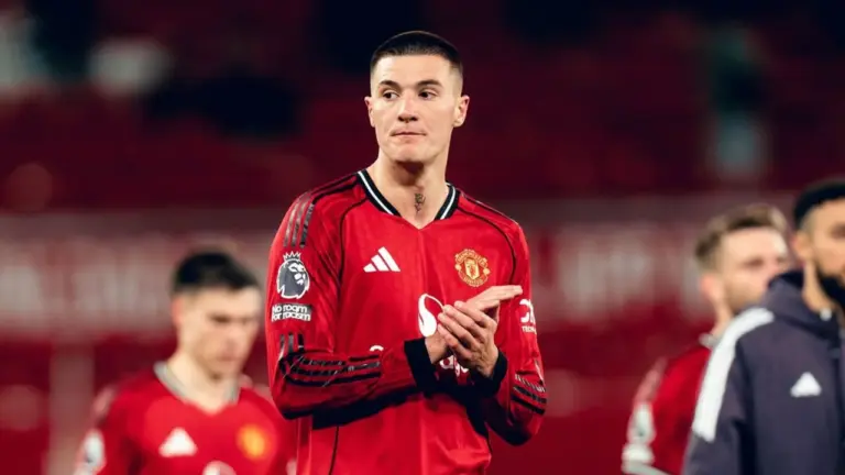 Michael Carrick Tetap Tenang Meski Manchester United Takluk dari Leeds