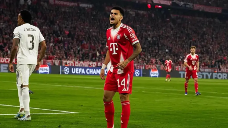 Luis Diaz Nilai Keputusan Wasit untuk Kartu Merah Camavinga Sudah Tepat