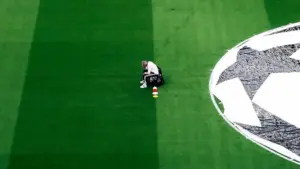 Ekitike Luapkan Perasaannya Usai Cedera Achilles, Harus Absen Bela Prancis di Piala Dunia
