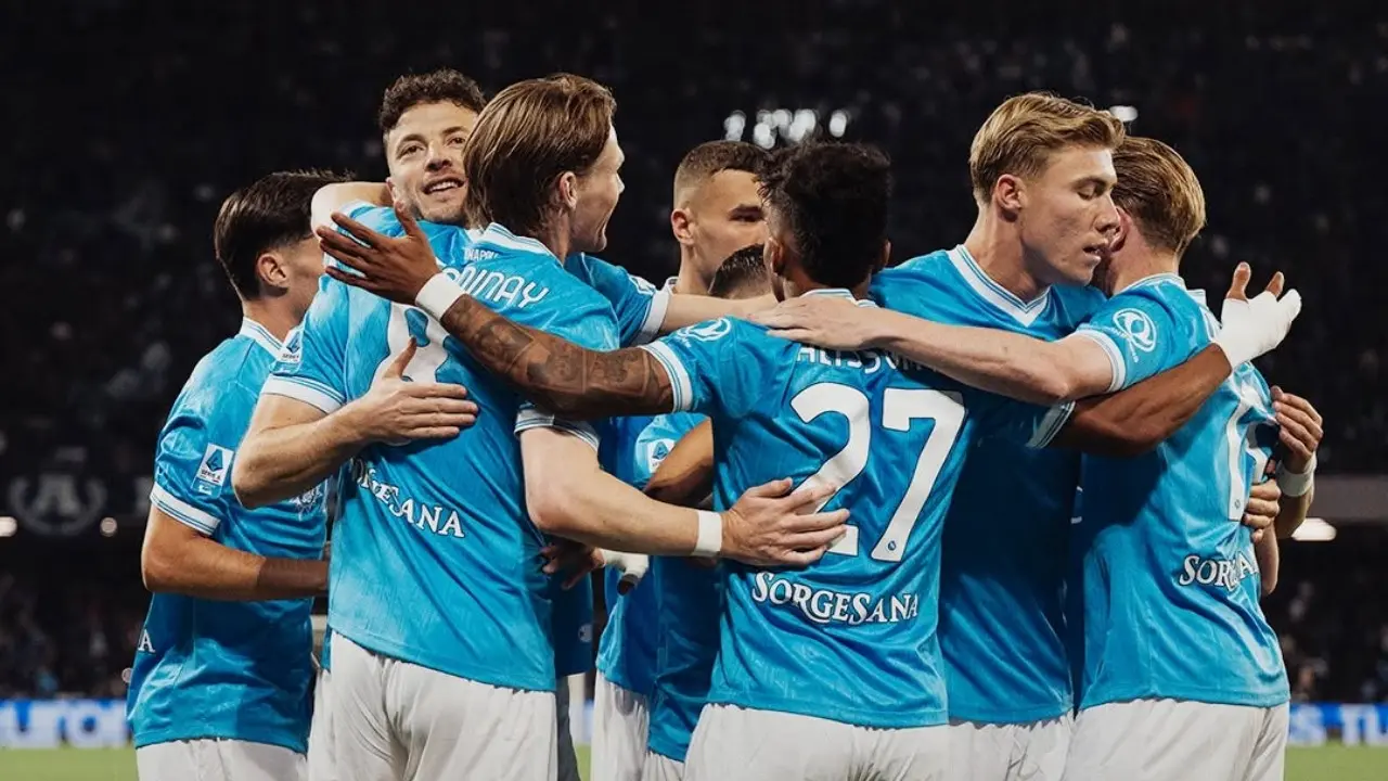 Klasemen Serie A Terbaru: Napoli Jauhi AC Milan Usai Libas Cremonese
