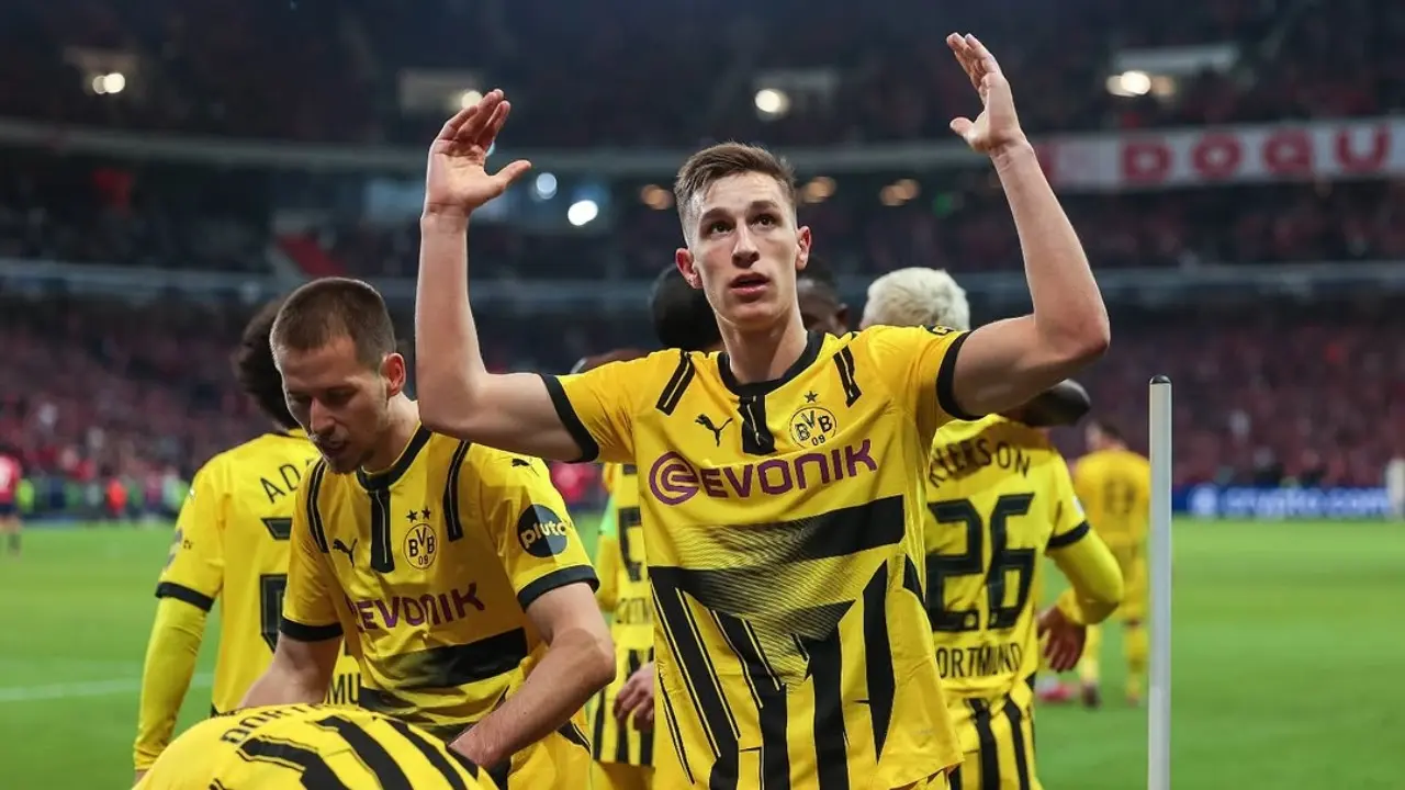 Nico Schlotterbeck Konfirmasi Pembicaraan Pembaruan Kontrak dengan Borussia Dortmund
