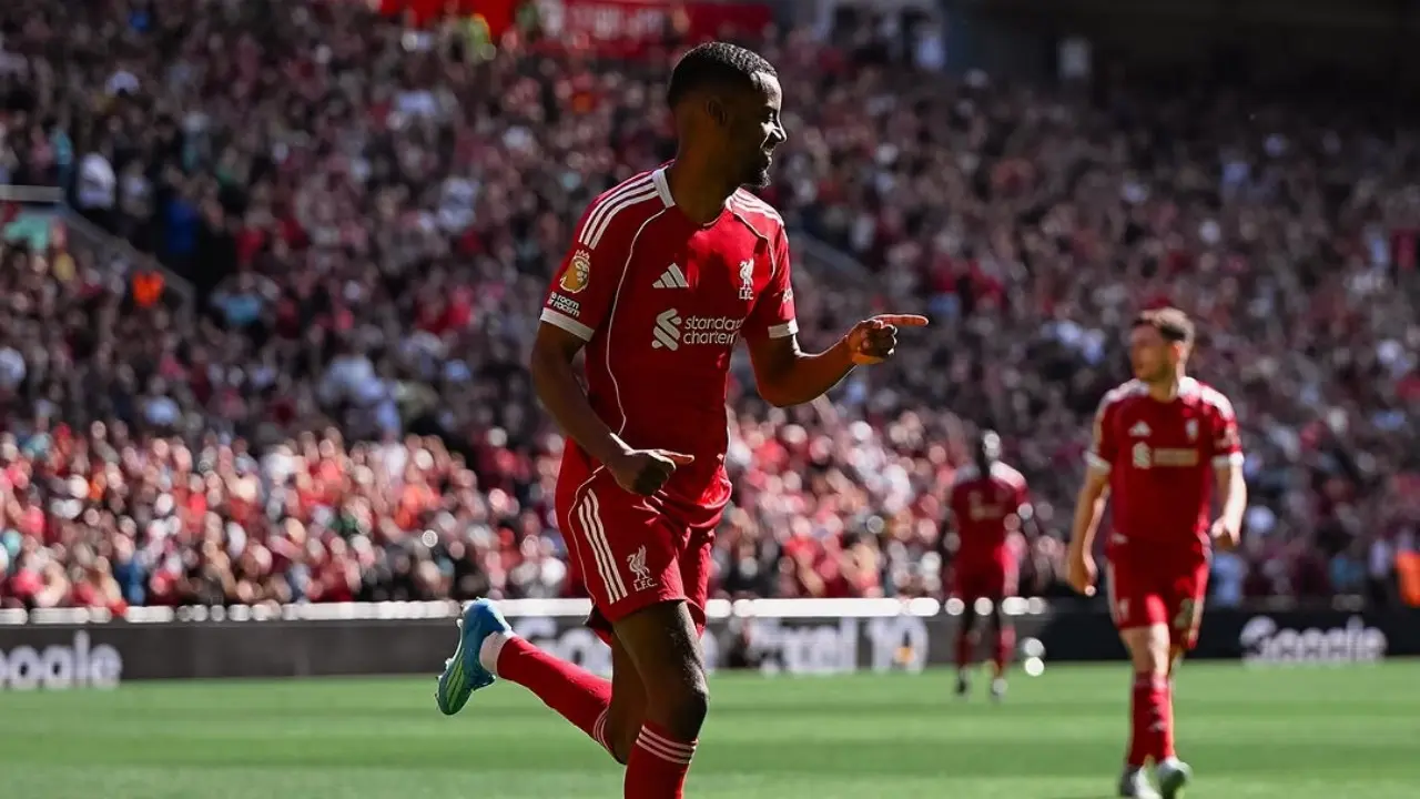 Klasemen Liga Inggris Terbaru: Liverpool Tempel Manchester United usai Bekuk Crystal Palace