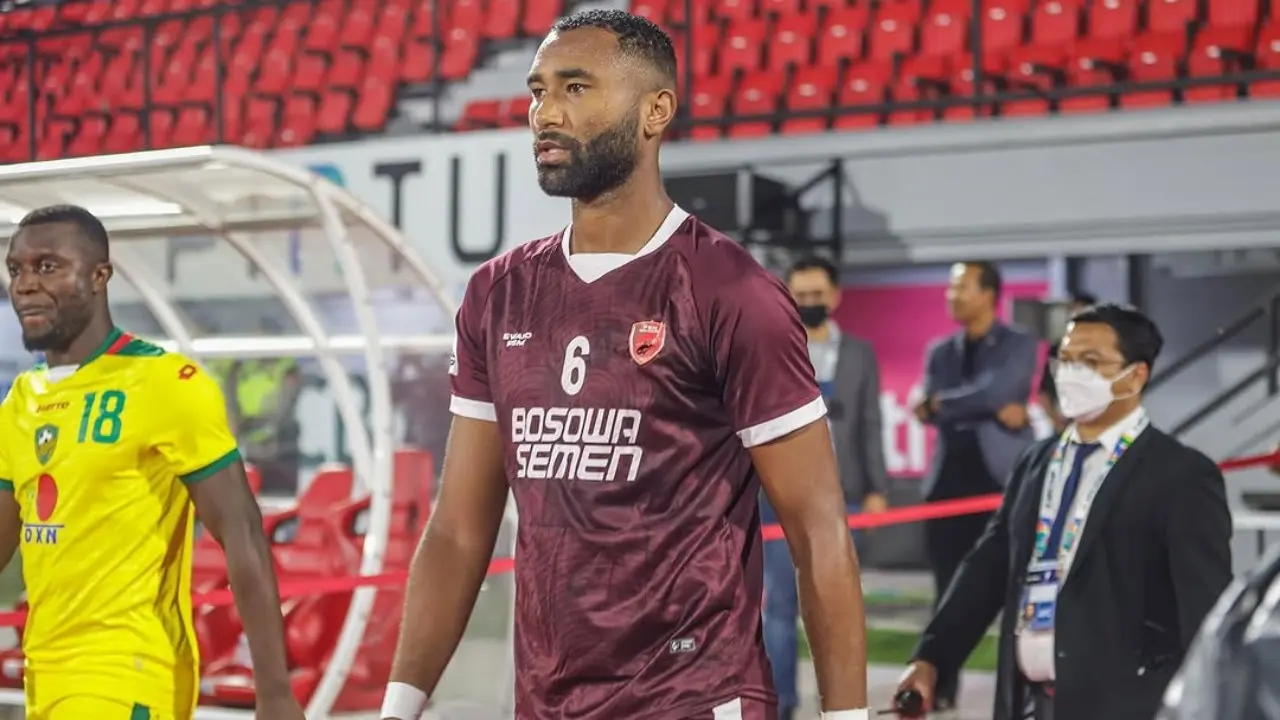 Bali United vs PSM Makassar: Kartu Merah Yuran Fernandes Warnai Awal Laga