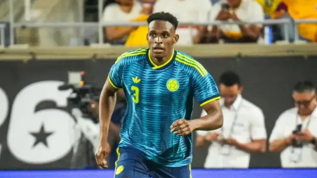 Barcelona Mengidentifikasi Jhon Lucumí dari Bologna sebagai Alternatif Alessandro Bastoni