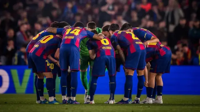 Hansi Flick Membawa Barcelona Menuju Rekor 100 Poin La Liga