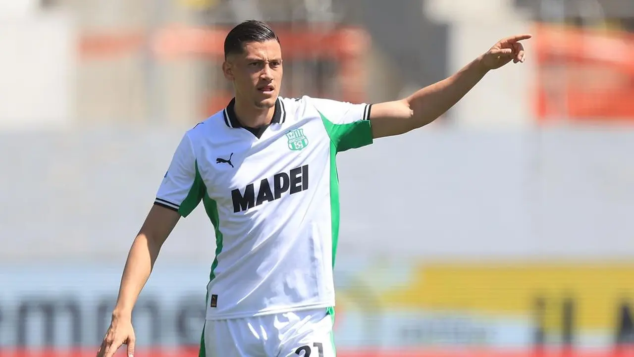Jay Idzes Fiorentina Vs Sassuolo Liga Italia Serie A