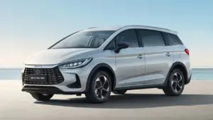 BYD M6 DM Meluncur, Mobil Hybrid Teknologi Dual Mode Pertama di Indonesia