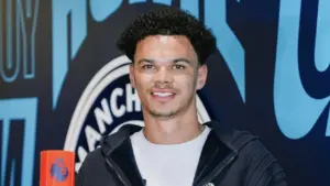 Bintang Muda Manchester City Nico O’Reilly Raih Penghargaan Lulusan Akademi Terbaik Premier League Musim 2025/2026