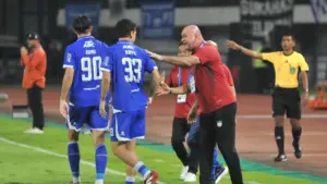 Bojan Hodak Kembali Dampingi Persib Bandung Saat Hadapi Persijap Jepara di Laga Pamungkas, Marc Klok Dipastikan Absen