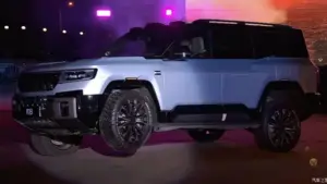 Bukan SUV Biasa, Denza B8 Flash-Charge Edition Punya Suspensi Pintar yang Bisa Prediksi Jalan di Depan