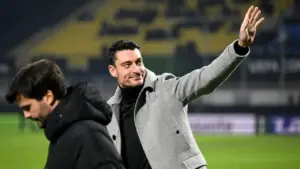 Eintracht Frankfurt Resmi Berpisah dengan Manajer Albert Riera Setelah Musim 2025/2026 Berakhir