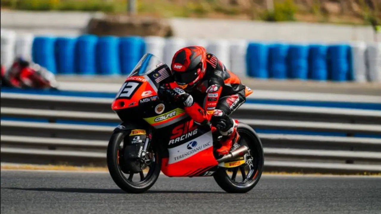 Hakim Danish Akui Kalah Cepat Dari Veda Ega Pratama Di Moto3 Prancis Akibat Lintasan Basah