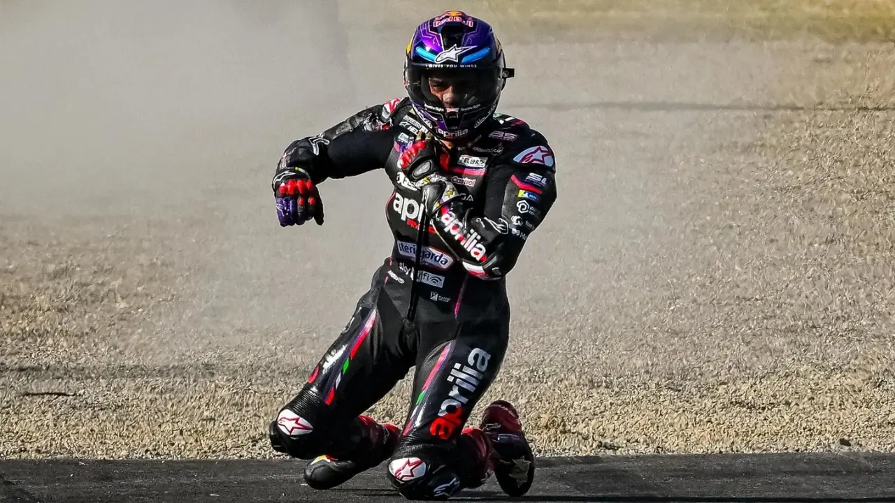 Jorge Martin Minta Maaf Ke Aprilia Usai Insiden Emosional Dengan Raul Fernandez Di Catalunya