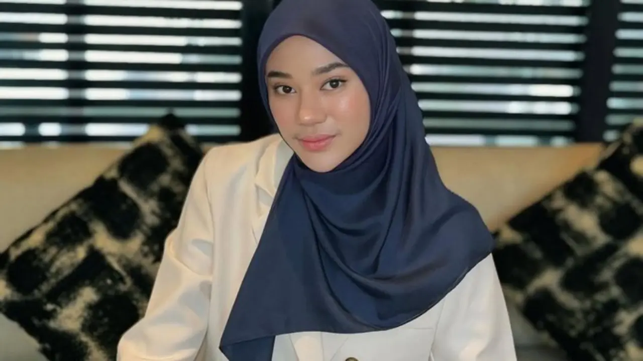 Sidang Cerai Perdana Clara Shinta Ditunda Fokus Pisah Tanpa Tuntut Gana Gini Dan Nafkah