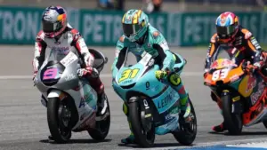 Veda Ega Pratama vs Adrian Fernandez: Duel Panas Pembalap Muda di Moto3 Prancis 2026