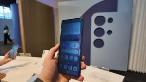 Samsung Galaxy S26 Ultra Bawa Privacy Display, Teknologi Baru yang Bikin Layar Aman dari Intipan Orang Sekitar
