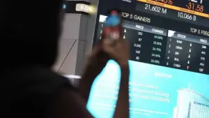 Phintraco: Bukan BBCA, Bank Besar Lain Tawarkan Yield Dividen Hingga 12%