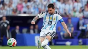 Kiper Austria Akui Idola Ronaldo, Tegaskan Siap Hadapi Messi di Piala Dunia