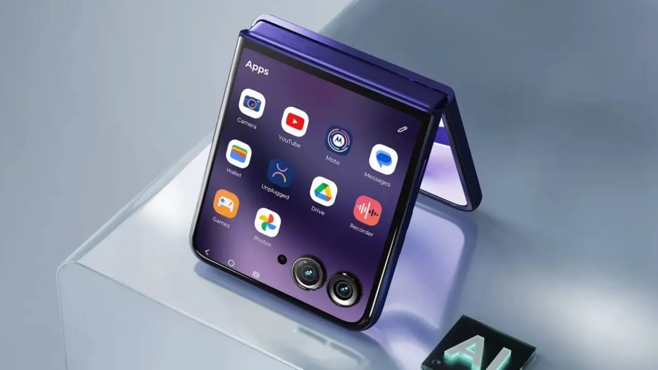 Motorola Razr 70 Ultra Disebut Sebagai Hp Lipat Clamshell Terbaik 2026 Ini Keunggulan Yang Ditawarkan