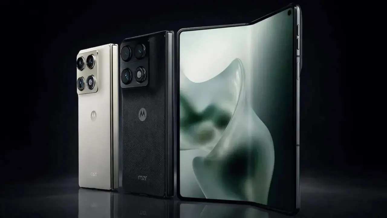 Motorola Razr Fold Resmi Meluncur Di Indonesia Bawa Layar 8 09 Inci Snapdragon 8 Gen 5 Dan Baterai 6 000 Mah