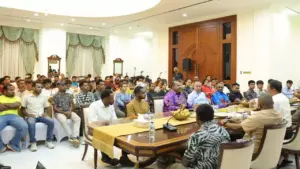 Mentan Amran Gagas “Gerakan Kembali Berkebun” Bersama 150 Mahasiswa Papua