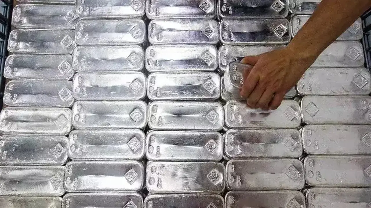 Perak Antam Naik Rp900 Jadi Rp40.400 per Gram, Harga Eceran dan Batangan Hari Ini