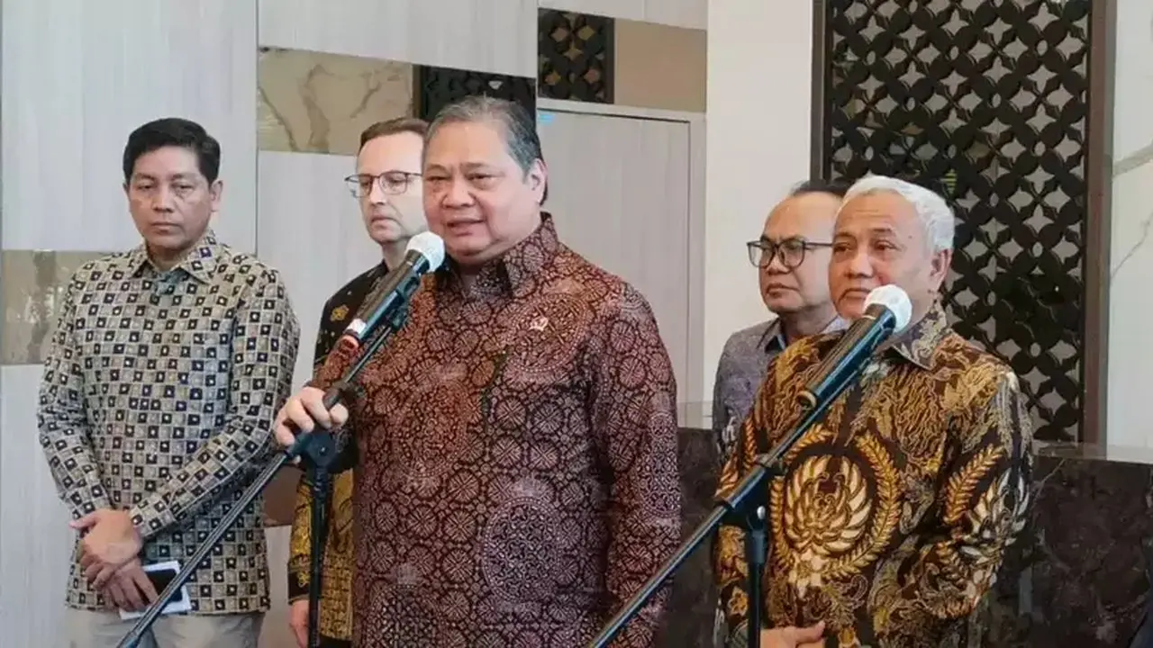 Airlangga Pastikan Pemerintah Kejar Target 5,4% Meski IMF Proyeksikan 5%