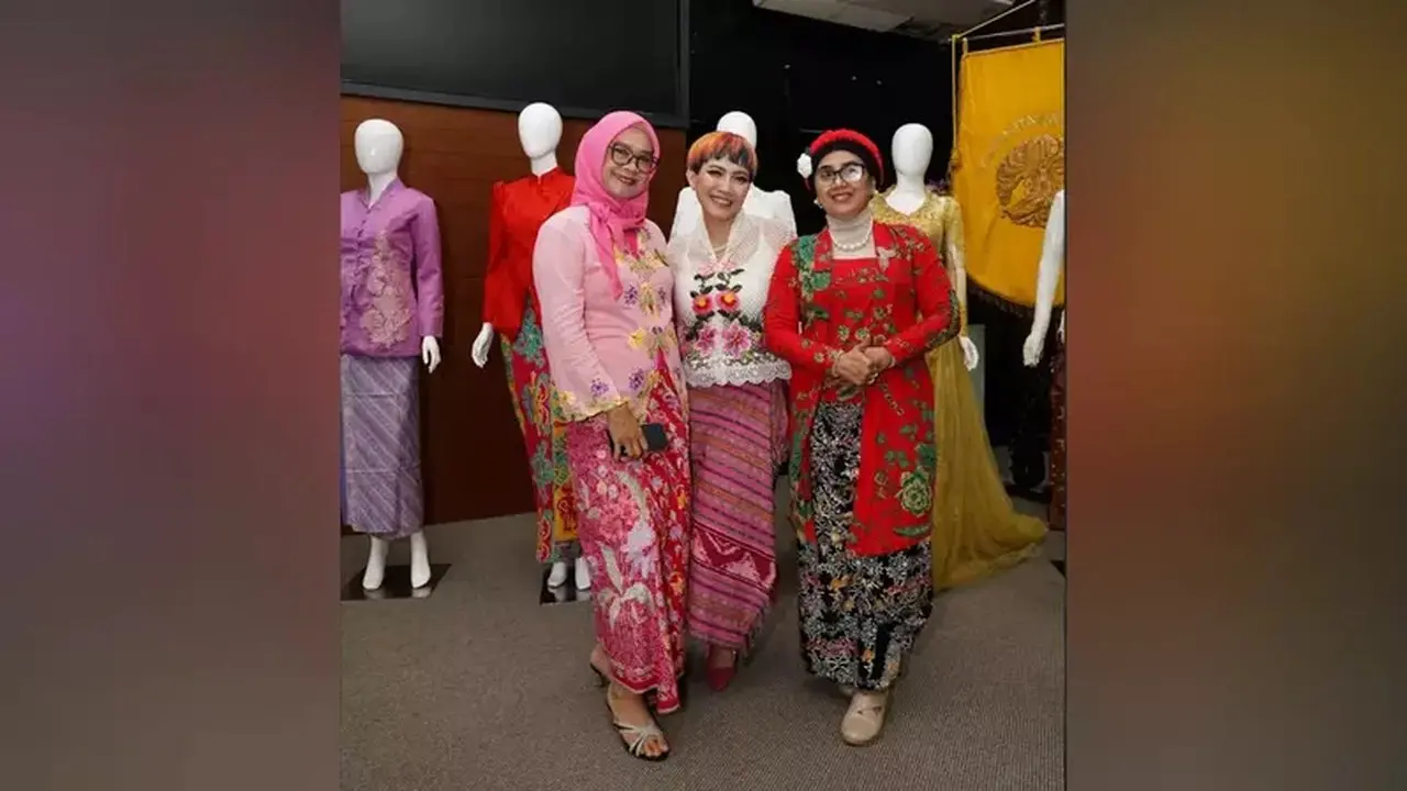 Lenny Agustin Paparkan Kebaya Sebagai Wajah Identitas Bangsa