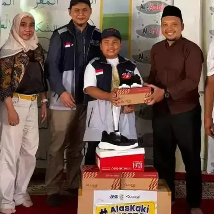 Yayasan AMS dan Carvil Luncurkan #AlasKakiHarapan, Target 1.000 Pasang Sepatu untuk Anak